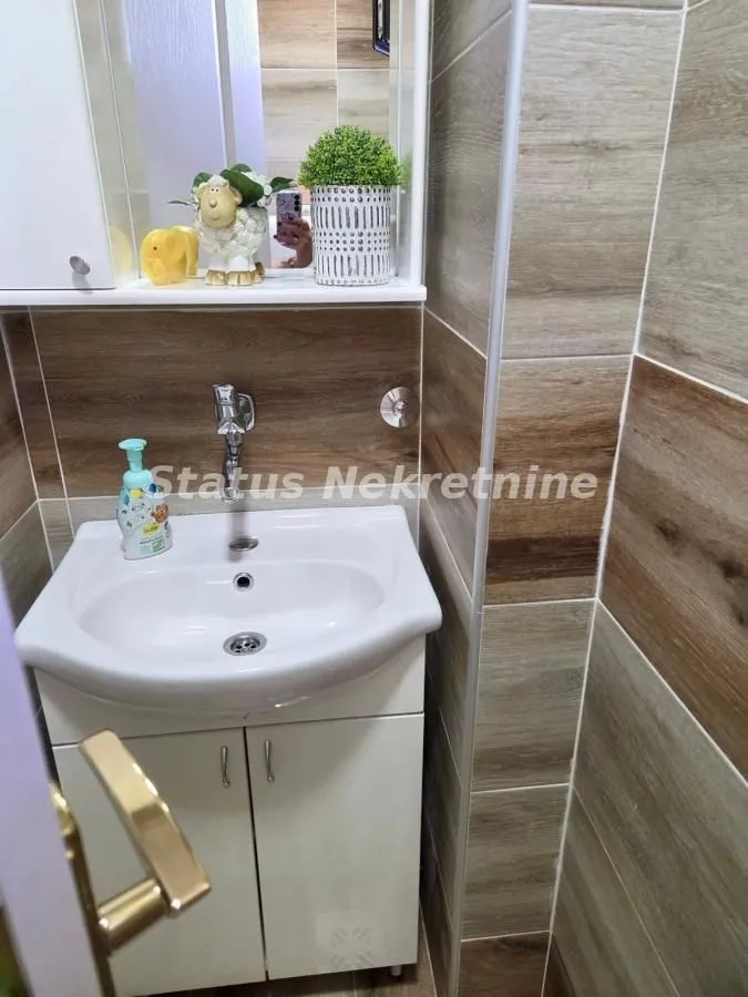 Prodaja, četvorosoban stan, 116m², Grbavica, Novi Sad Sve Podlokacije