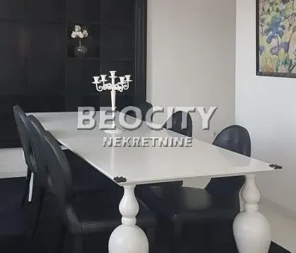 Izdavanje, četvorosoban stan, 240m², Kalenić Pijaca, Vračar Sve Podlokacije - image 7