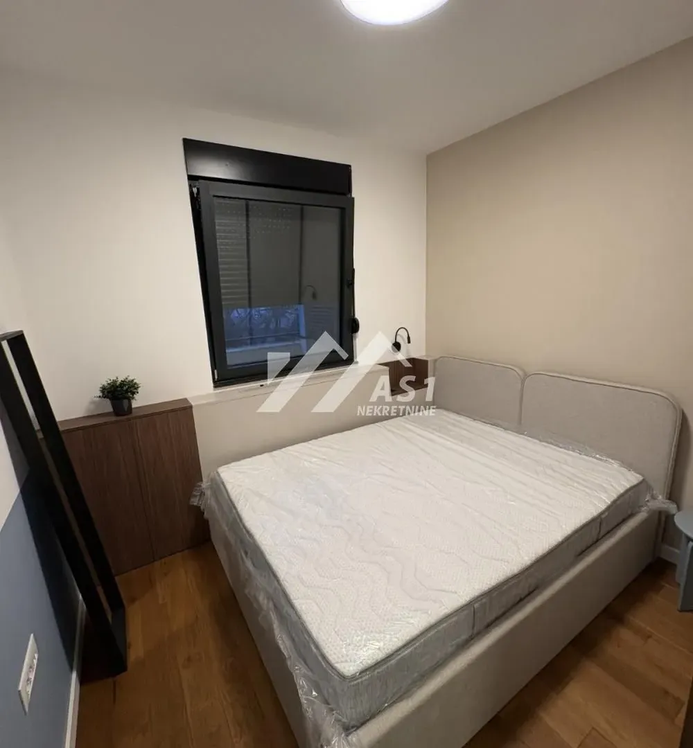 Izdavanje, jednosoban stan, 43m², Grbavica, Novi Sad Sve Podlokacije