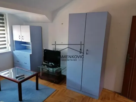 Prodaja, garsonjera, 22m², Bulevar patrijarha Pavla, Novi Sad Sve Podlokacije - image 6
