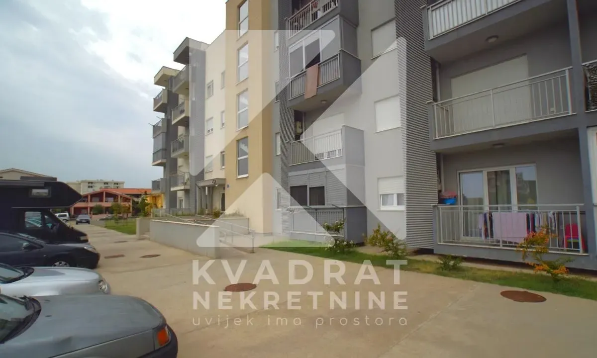 Izdavanje, jednosoban stan, 48m², Stari Aerodrom, Podgorica