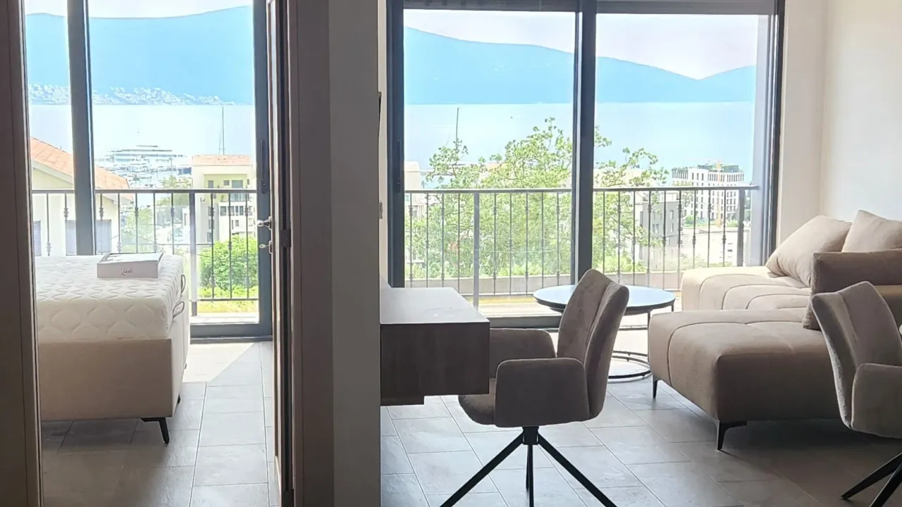 Rent, one bedroom apartment, 53m², Pod Kuk, Tivat