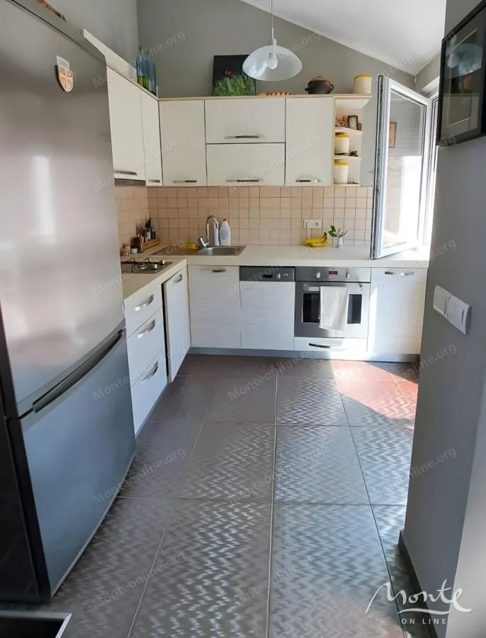 Prodaja, jednosoban stan, 33m², Krašići, Tivat