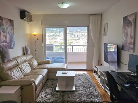Prodaja, dvosoban stan, 76m², Centar, Bar - image 2