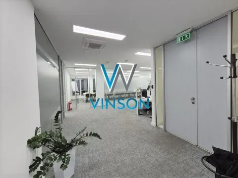 Izdavanje, poslovni prostor, 421m², Vračar Centar, Vračar Sve Podlokacije