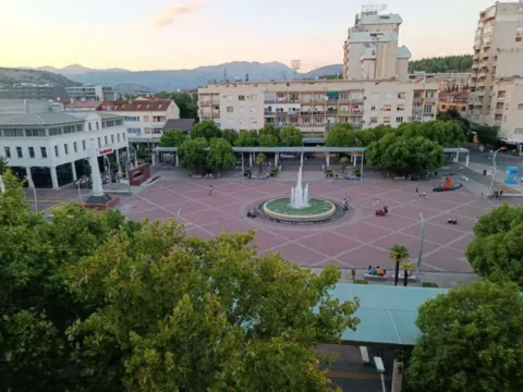 Izdavanje, stan, 58m², Centar, Podgorica - image 3