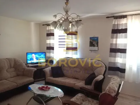 Sale, house, 190m², Kraljevo, Srbija - image 8