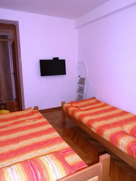 Rent, two bedroom apartment, 75m², Centar, Niš