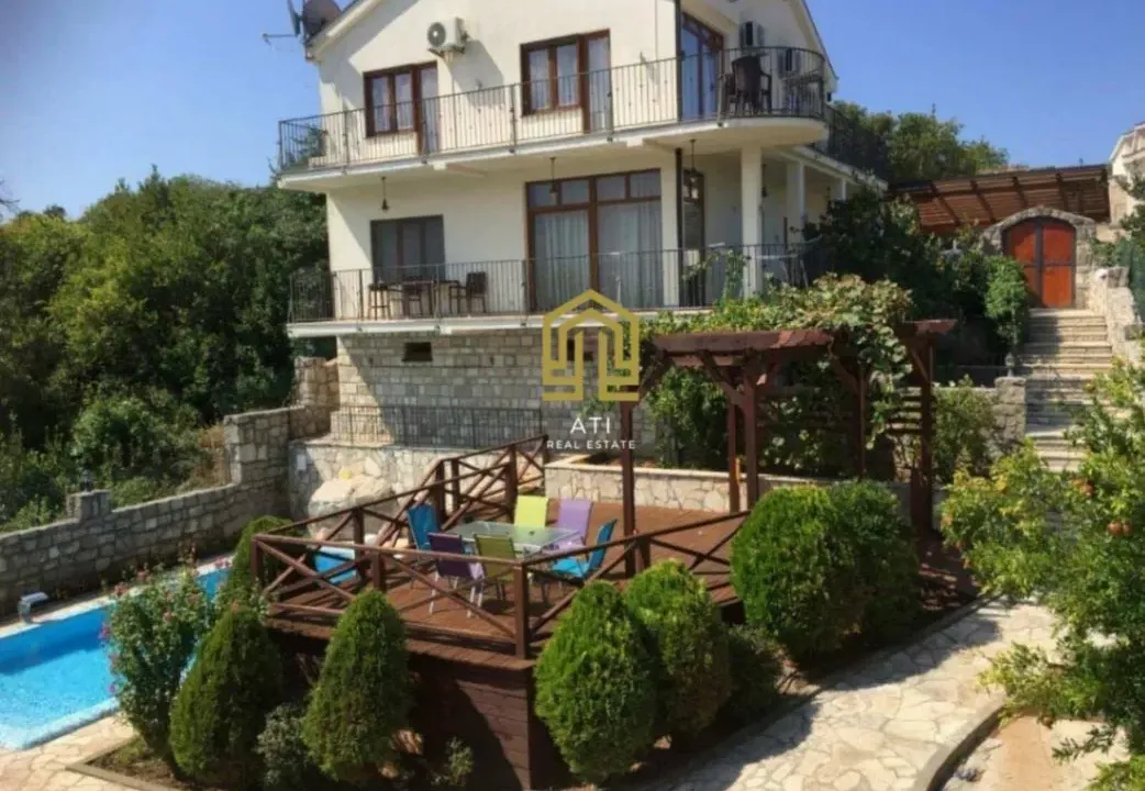 Sale, house, 140m², Kotor, Crna Gora