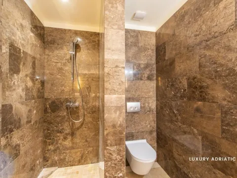 Prodaja, kuća, 510m², Kotor, Crna Gora - image 19