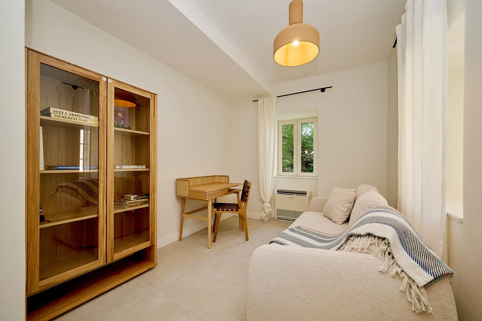 Rent, house, 200m², Dobrota, Kotor