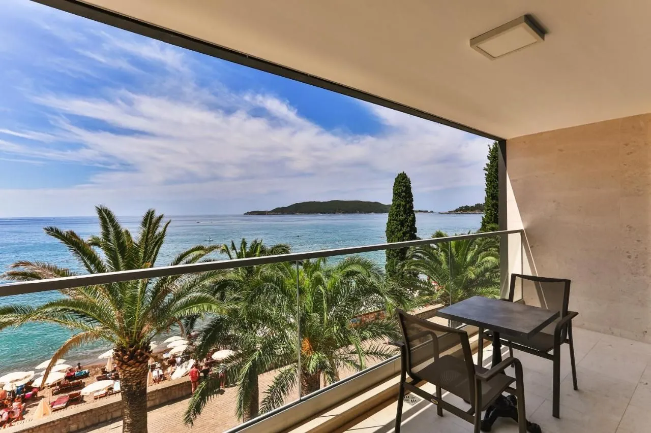 Sale, two bedroom apartment, 75m², Rafailovići, Budva