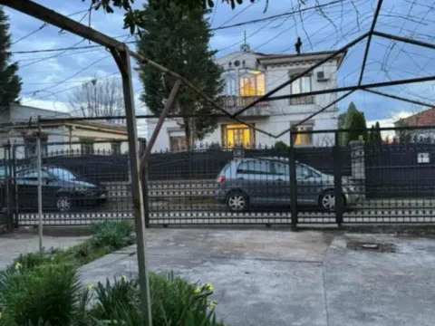 Rent, two bedroom apartment, 60m², Tološi, Podgorica - image 10