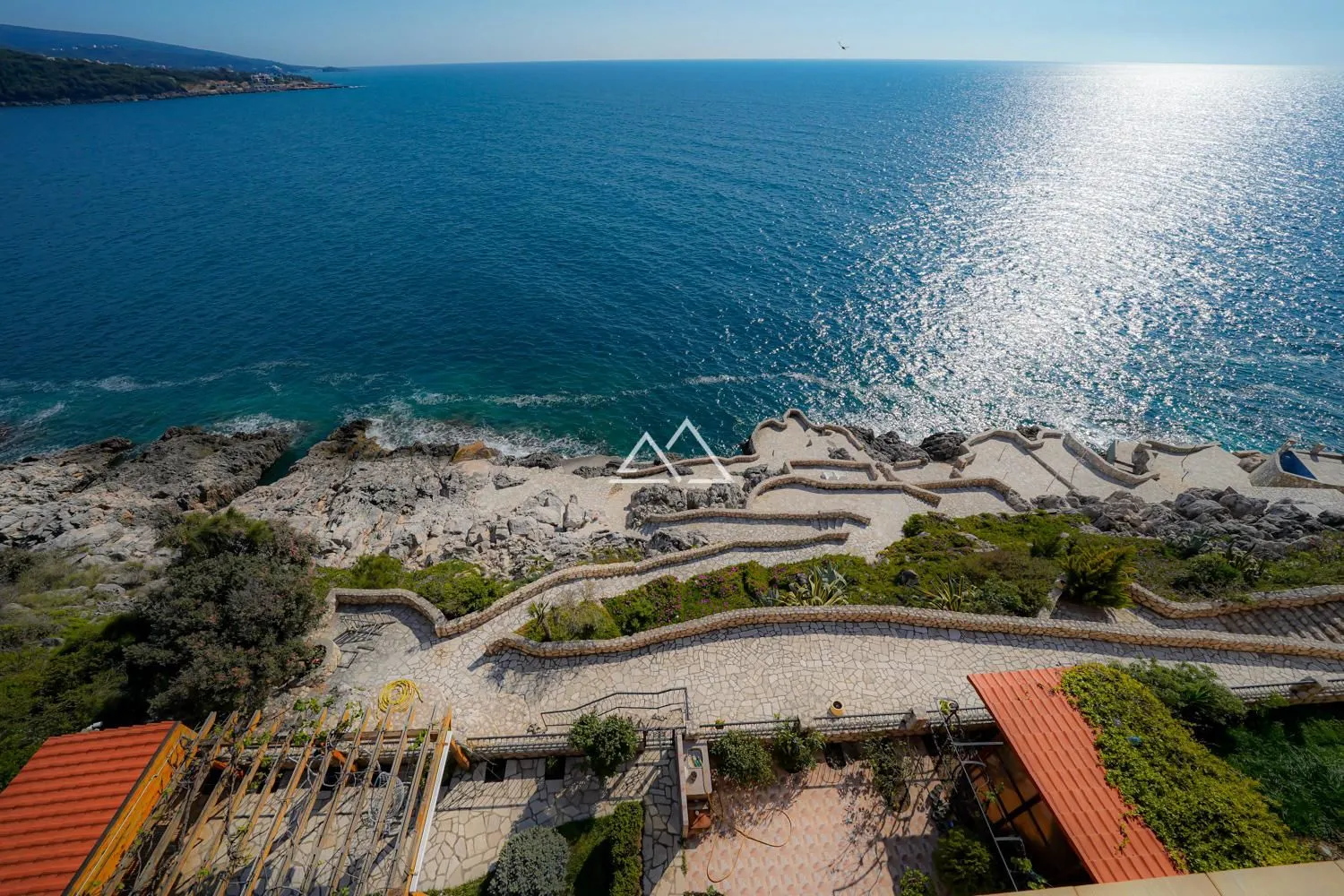 Prodaja, dvosoban stan, 242m², Dobra Voda, Budva