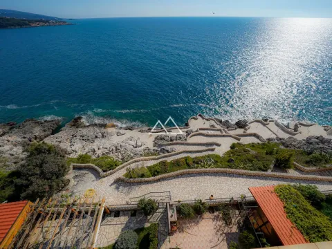 Sale, two bedroom apartment, 242m², Dobra Voda, Budva - image 19