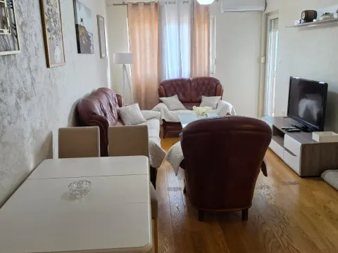 Rent, one bedroom apartment, 50m², Central Point, Podgorica - image 5