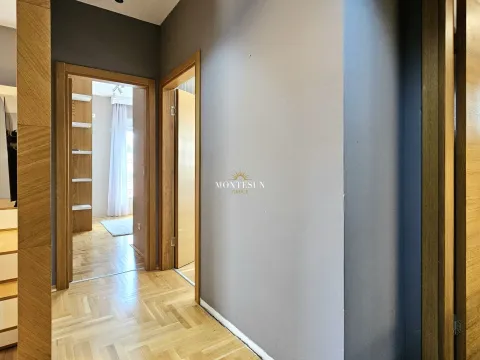 Rent, two bedroom apartment, 65m², Centar, Budva - image 8