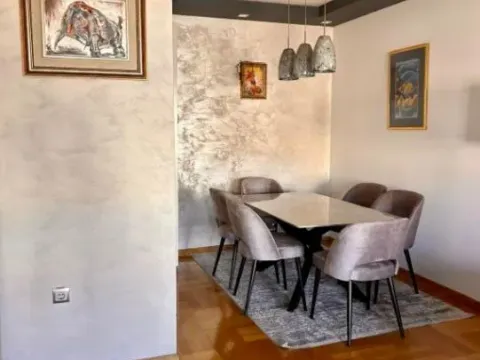 Izdavanje, dvosoban stan, 80m², Preko Morače, Podgorica - image 2