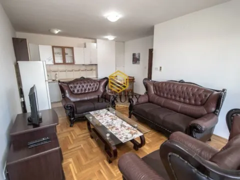 Izdavanje, dvosoban stan, 57m², City Kvart, Podgorica - image 2