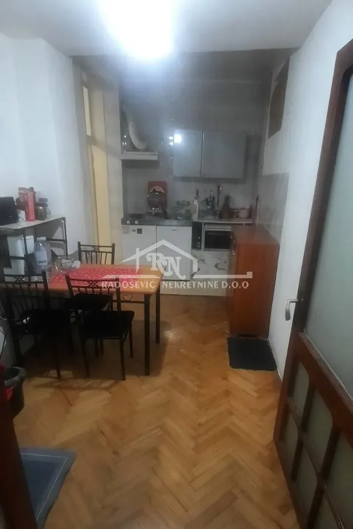 Prodaja, jednosoban stan, 40m², Vračar Hram, Vračar Sve Podlokacije