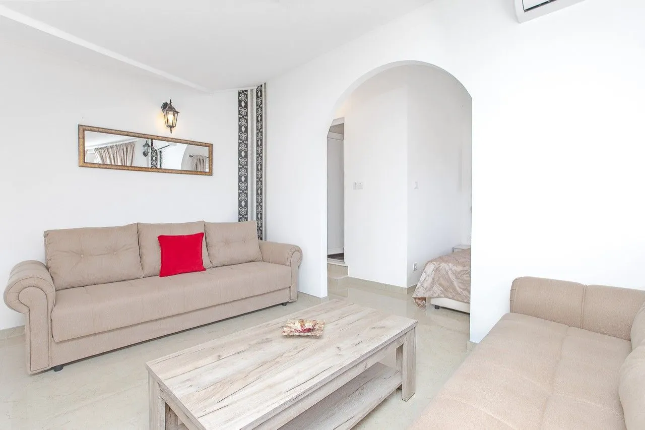 Rent, one bedroom apartment, 65m², Centar, Tivat