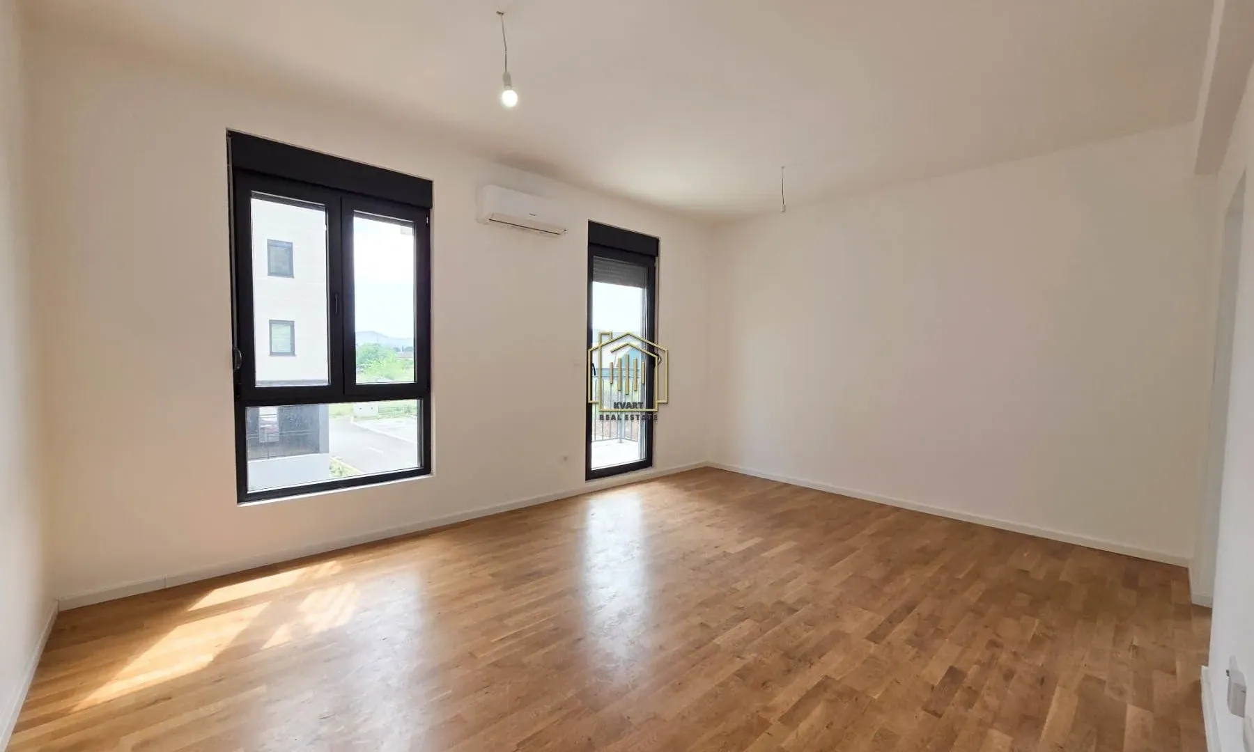 Prodaja, dvosoban stan, 64m², Tološi, Podgorica