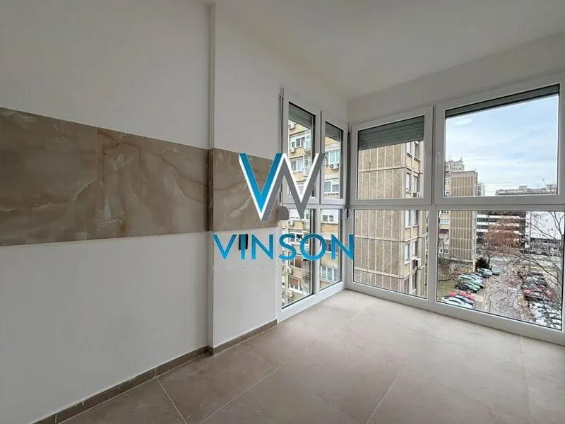 Prodaja, trosoban stan, 73m², Socijalno, Novi Sad Sve Podlokacije