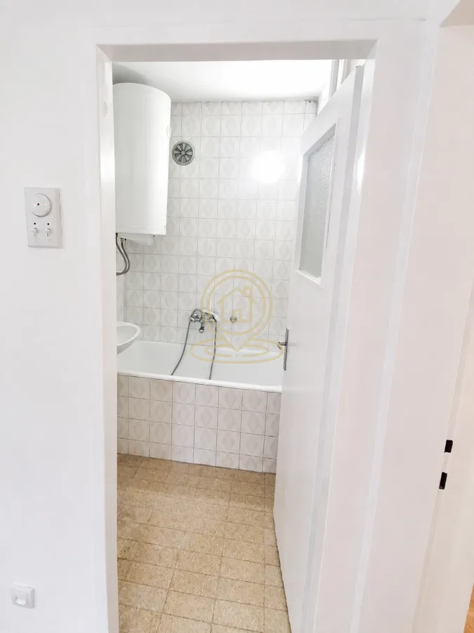 Prodaja, dvosoban stan, 54m², Grbavica, Novi Sad Sve Podlokacije