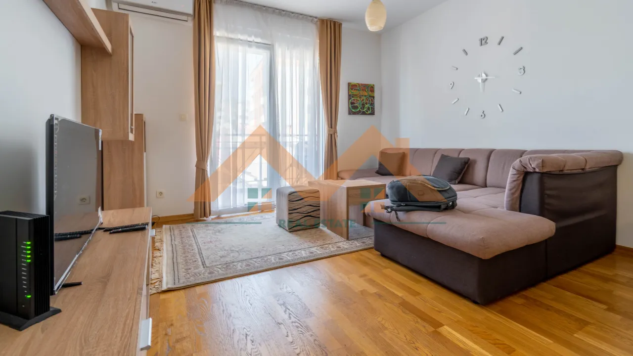 Izdavanje, dvosoban stan, 71m², Ljubović, Podgorica