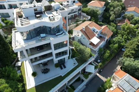 Rent, two bedroom apartment, 160m², Gospoština, Budva - image 13