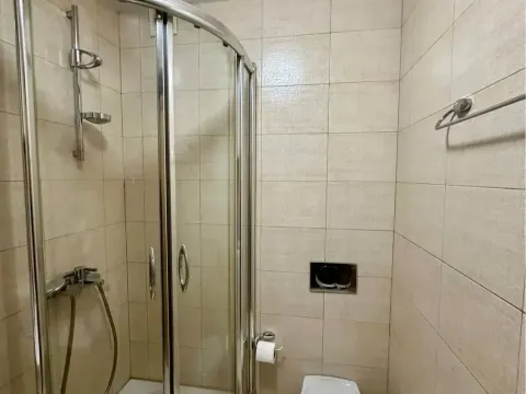 Izdavanje, jednosoban stan, 36m², Stari Aerodrom, Podgorica - image 7