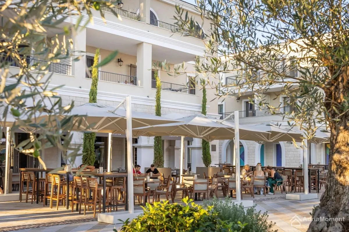 Prodaja, jednosoban stan, 70m², Luštica Bay, Tivat