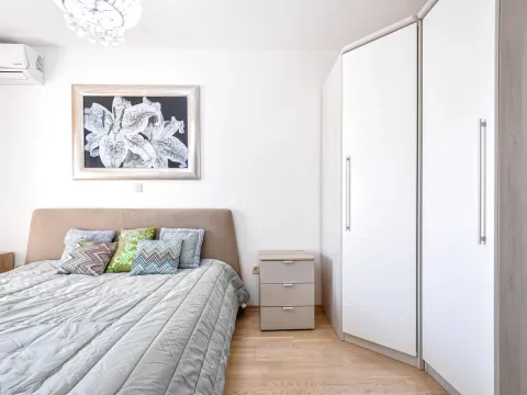 Sale, one bedroom apartment, 48m², Budva, Crna Gora - image 17