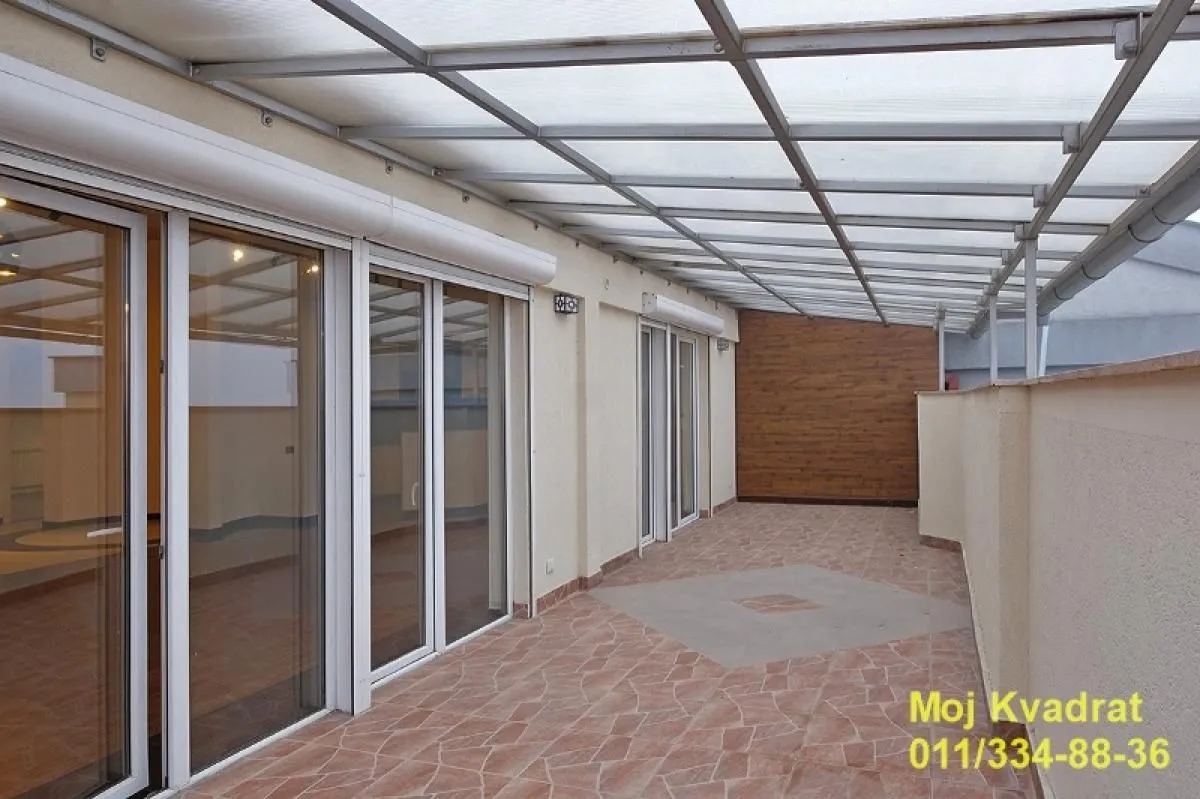 Prodaja, trosoban stan, 172m², Voždovac Sve Podlokacije, Beograd