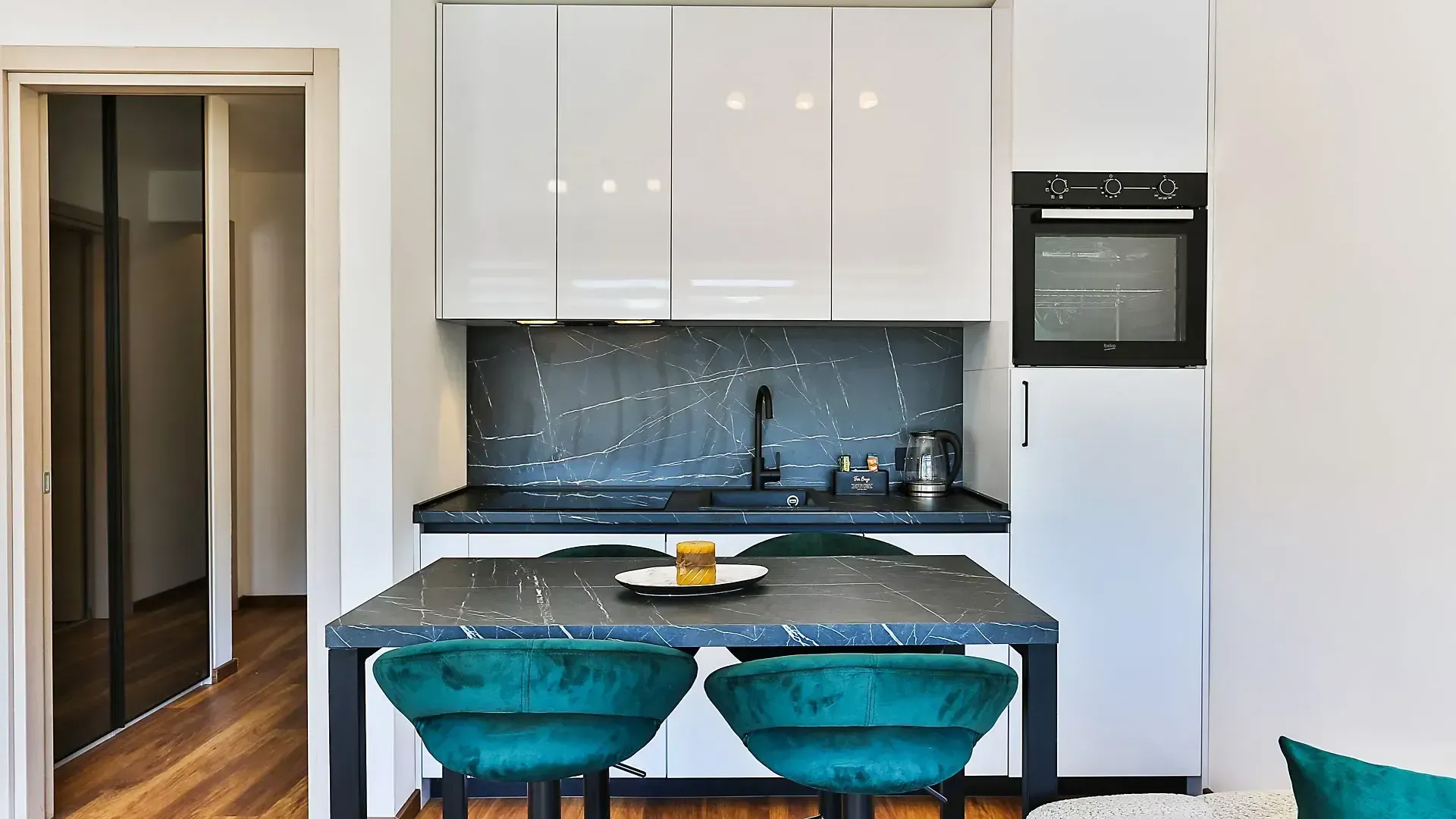 Prodaja, dvosoban stan, 46m², Budva, Crna Gora