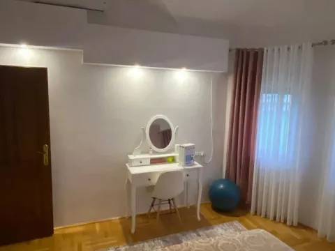 Rent, house, 250m², Tuzi, Podgorica - image 9