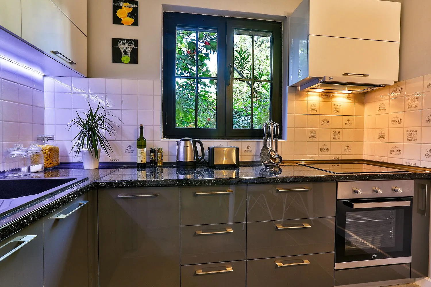 Sale, house, 190m², Sutomore, Bar