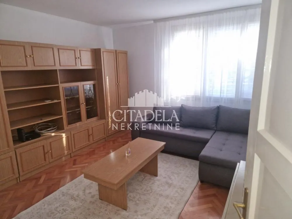 Izdavanje, dvosoban stan, 49m², Karaburma, Palilula Sve Podlokacije