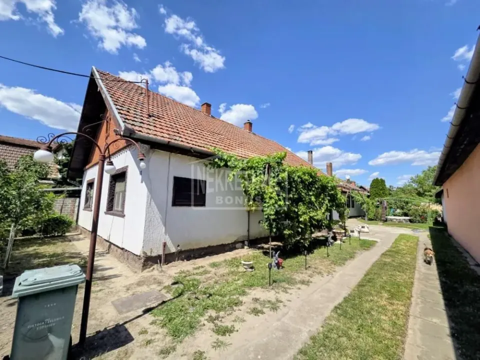 Sale, house, 257m², Dudova Šuma, Subotica