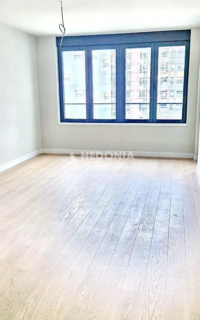 Izdavanje, trosoban stan, 84m², Novi Beograd Blok 65, Novi Beograd Sve Podlokacije
