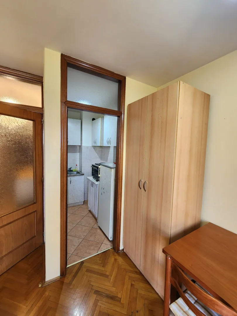 Rent, studio apartment, 26m², Stari Aerodrom, Podgorica