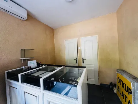 Rent, office space, 20m², Centar, Podgorica - image 2