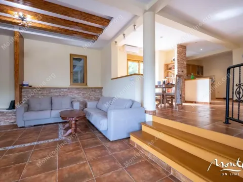 Sale, house, 247m², Đenovići, Herceg Novi - image 11