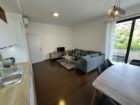 Rent, apartment, 58m², Tivat, Crna Gora - image 3