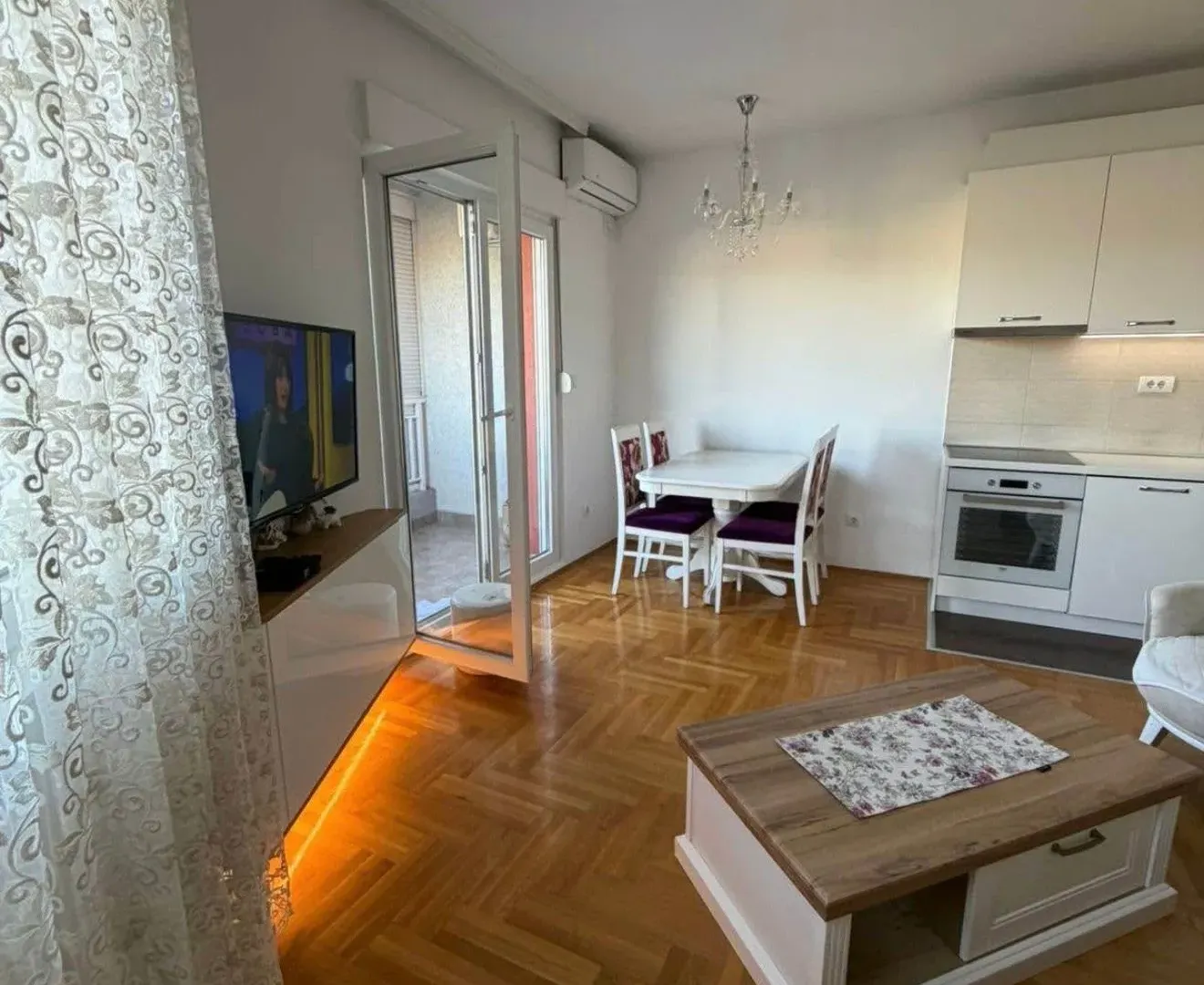 Rent, one bedroom apartment, 50m², Stari Aerodrom, Podgorica