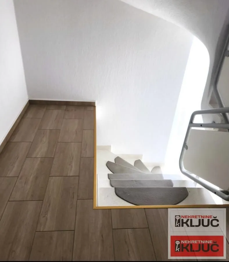 Izdavanje, kuća, 120m², Sremska Kamenica, Petrovaradin