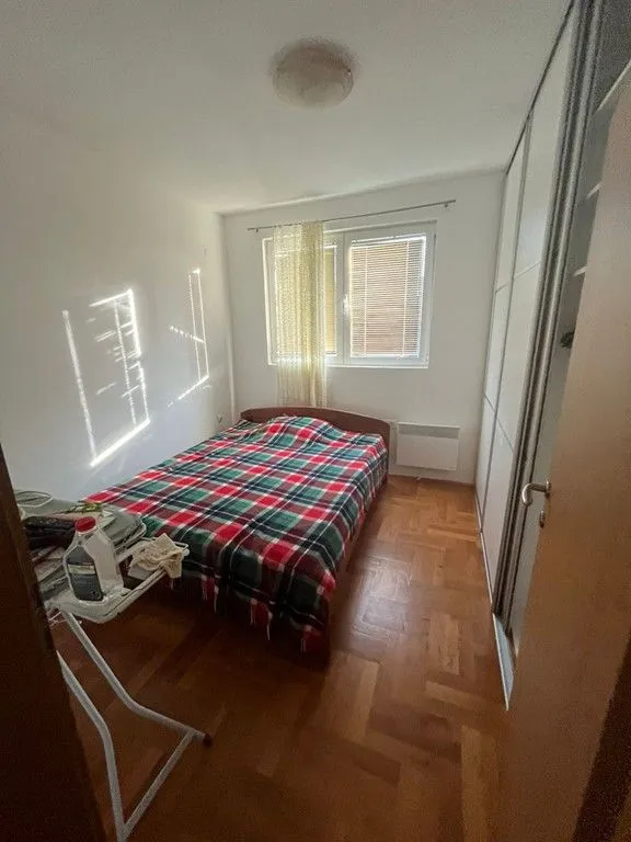 Izdavanje, kuća, 300m², Donja Gorica, Podgorica