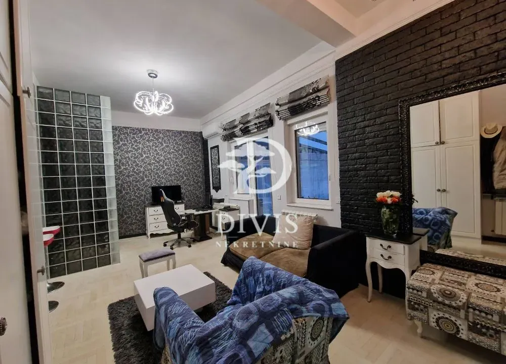 Sale, two bedroom apartment, 71m², Kalenić Pijaca, Vračar Sve Podlokacije