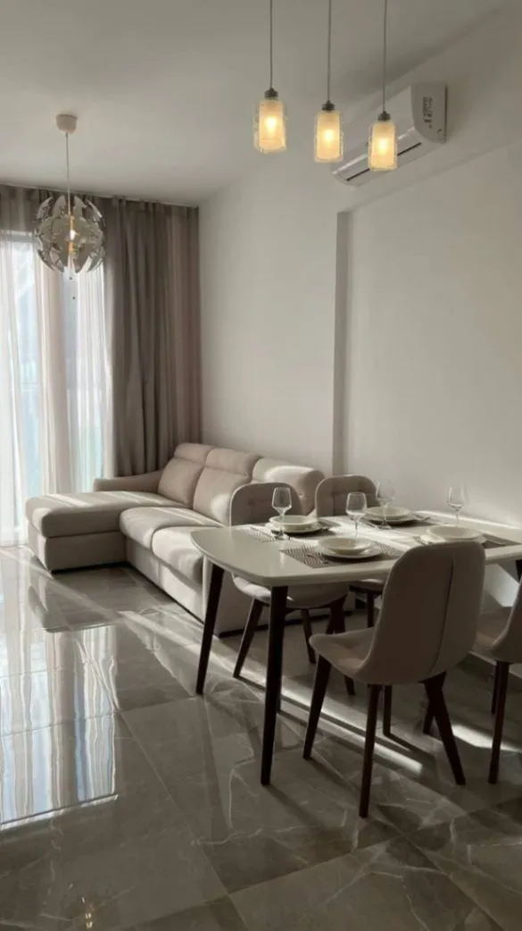 Rent, one bedroom apartment, 60m², Bečići, Budva