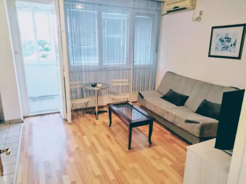 Rent, apartment, 33m², Stara Varoš, Podgorica - image 7